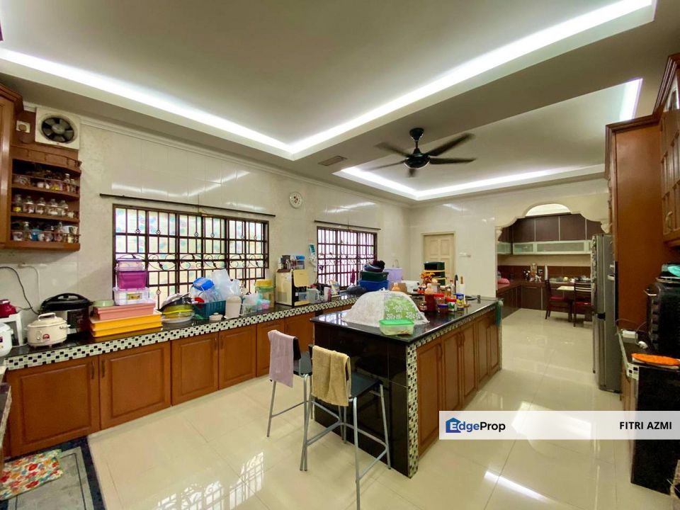 TAMAN TAMING MAJU @ CHERAS JAYA | DOUBLE STOREY SEMI-D | RENOVATED & EXTENDED | HUGE KITCHEN AREA | GATED & GUARDED , Selangor, Cheras South