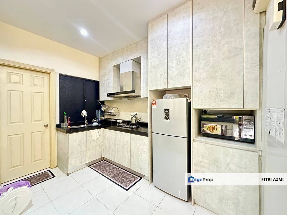 KRISTAL VILLA CONDOMINIUM @ KAJANG | FULLY FURNISHED | RENOVATED | OPEN FACING | 24HRS SECURITY , Selangor, Kajang