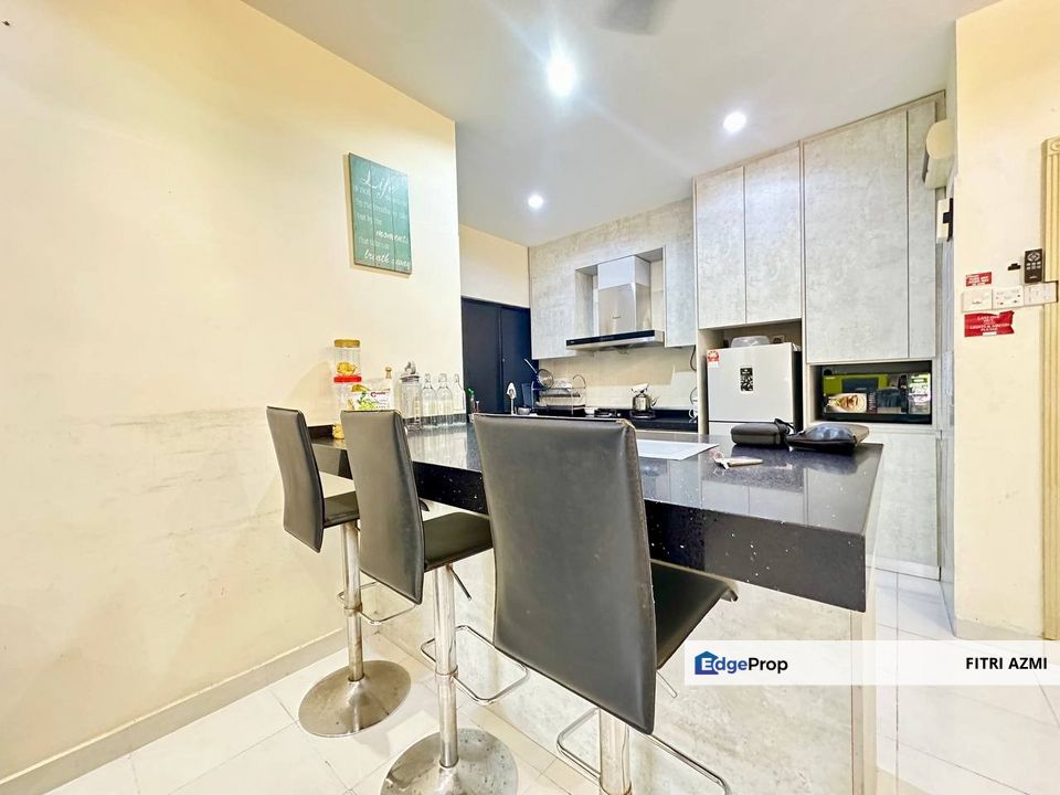 KRISTAL VILLA CONDOMINIUM @ KAJANG | FULLY FURNISHED | RENOVATED | OPEN FACING | 24HRS SECURITY , Selangor, Kajang