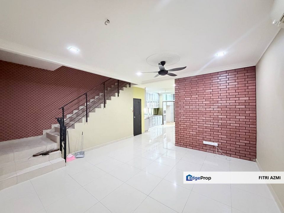 BANGI AVENUE 1 @ BANGI | DOUBLE STOREY HOUSE | FREEHOLD | FULLY RENOVATED | 24HRS SECURITY , Selangor, Bangi