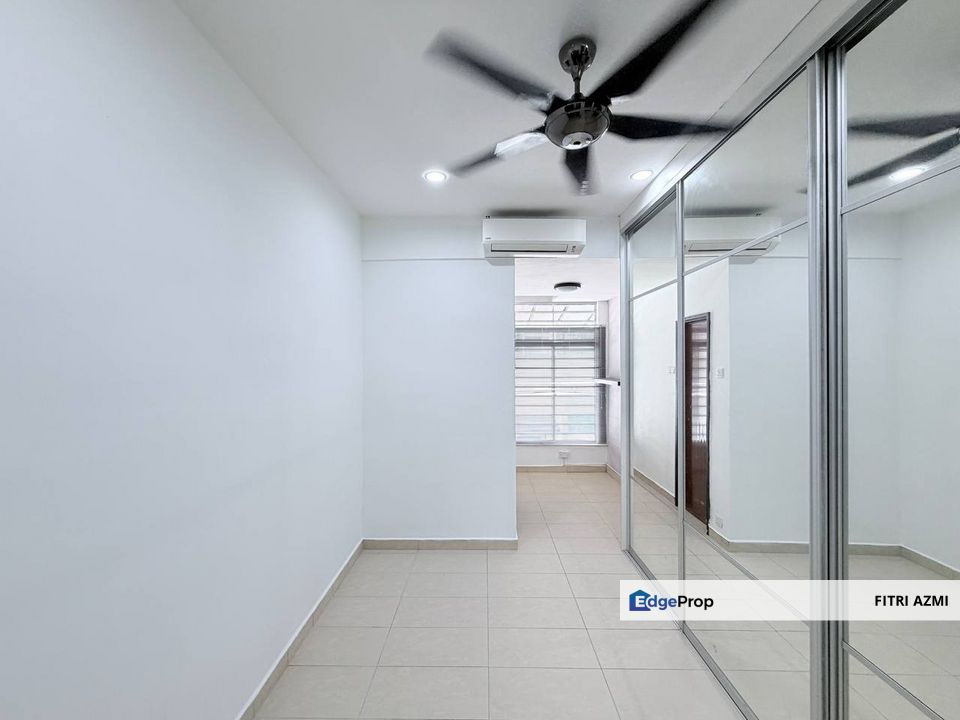 BANGI AVENUE 1 @ BANGI | DOUBLE STOREY HOUSE | FREEHOLD | FULLY RENOVATED | 24HRS SECURITY , Selangor, Bangi