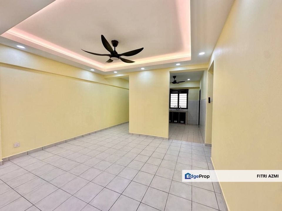 SRI CEMPAKA APARTMENT @ KAJANG | FREEHOLD | RENOVATED UNIT | 24HRS SECURITY , Selangor, Kajang