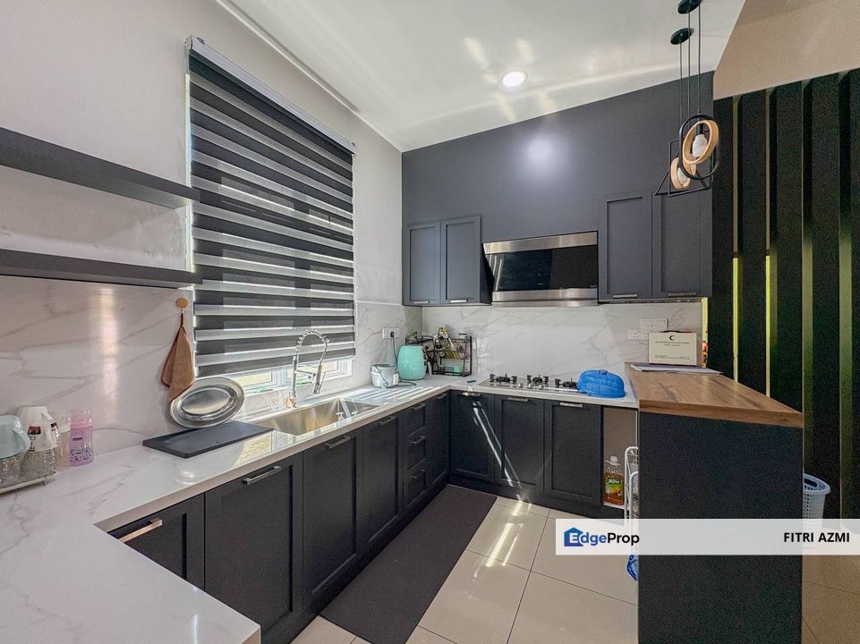 TAMAN BUKIT SENAWANG PERDANA @ SENAWANG | DOUBLE STOREY BUNGALOW | END LOT | NEXT TO PLAYGROUND & FIELD | GATED & GUARDED, Negeri Sembilan, Seremban