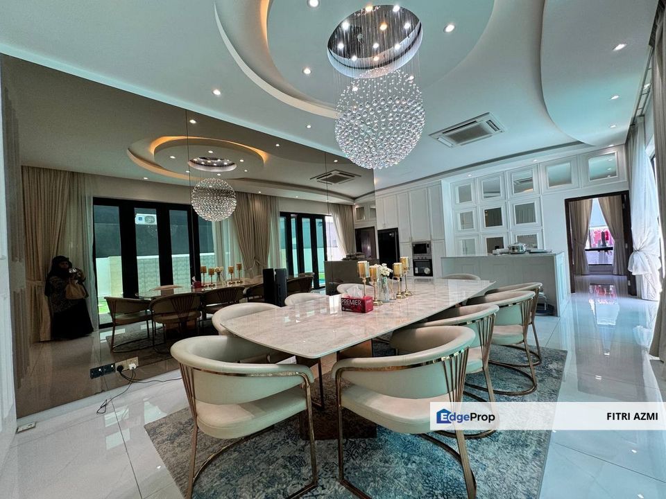 COUNTRY HEIGHTS @ KAJANG | 3 STOREY BUNGALOW | FREEHOLD | MODERN DESIGN | FULLY FURNISHED , Selangor, Country Heights