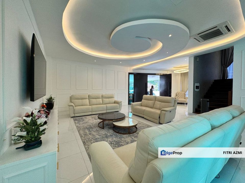 COUNTRY HEIGHTS @ KAJANG | 3 STOREY BUNGALOW | FREEHOLD | MODERN DESIGN | FULLY FURNISHED , Selangor, Country Heights