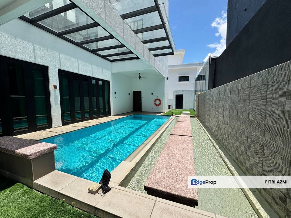 COUNTRY HEIGHTS @ KAJANG | 3 STOREY BUNGALOW | FREEHOLD | MODERN DESIGN | FULLY FURNISHED , Selangor, Country Heights