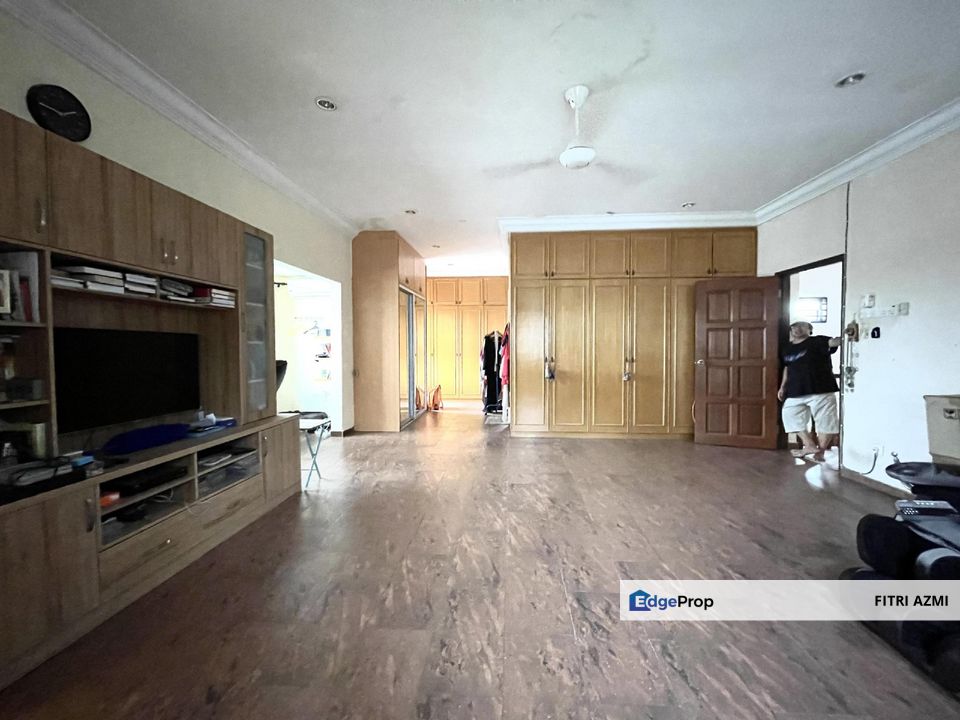 KAMPUNG TUNKU @ PETALING JAYA | DOUBLE STOREY BUNGALOW | FREEHOLD | HUGE LAND AREA, Selangor, Petaling Jaya