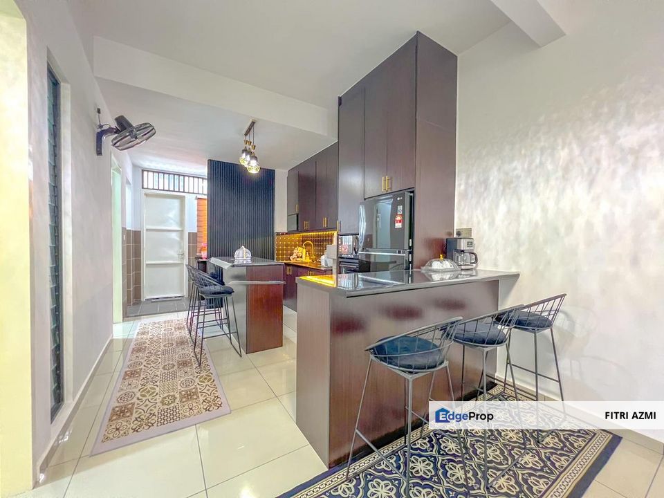 BANDAR BUKIT MAHKOTA @ BANGI | DOUBLE STOREY TERRACE | FULLY FURNISHED | RENOVATED | 24HRS SECURITY, Selangor, Bangi