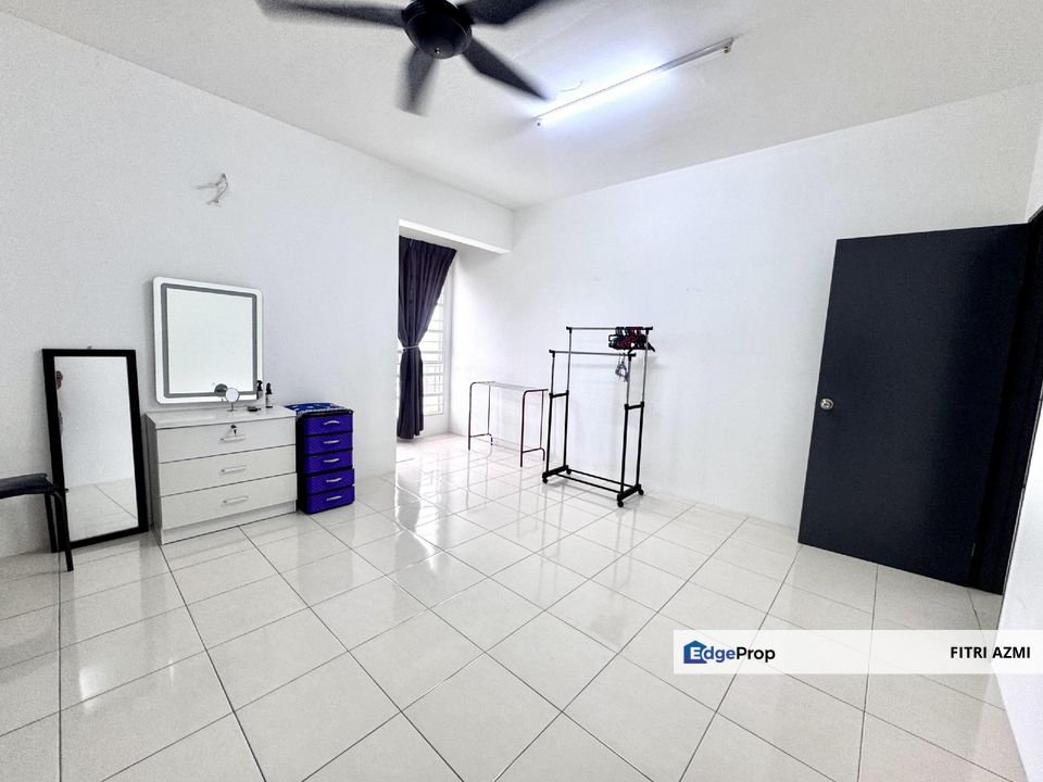 APARTMENT PUNCAK HIJAUAN @ KAJANG | END LOT UNIT | PARTLY FURNISHED | GATED & GUARDED, Selangor, Bangi