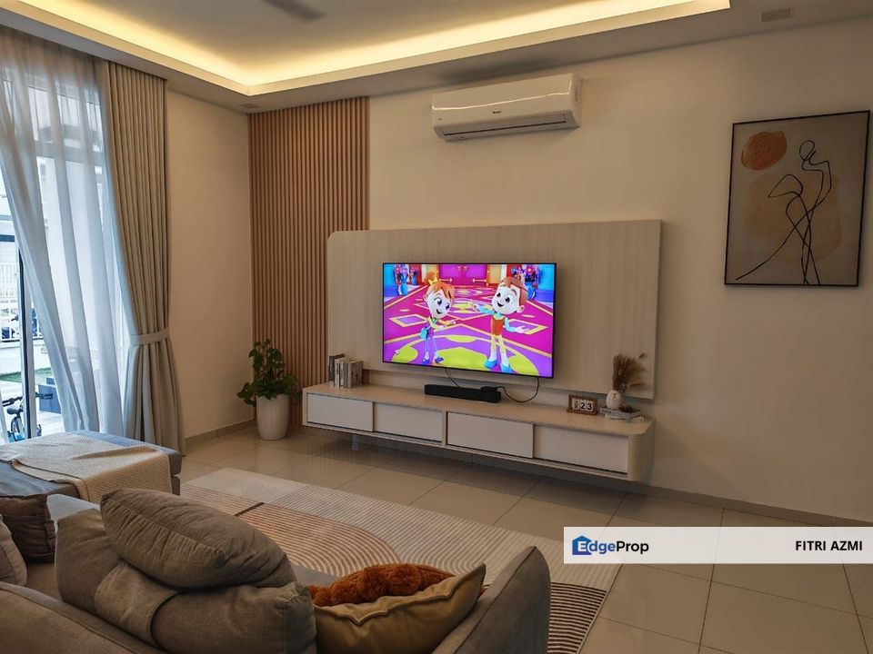 ECO MAJESTIC @ SEMENYIH | 2 STOREY TERRACE HOUSE | END LOT | RENOVATED | 24HRS SECURITY , Selangor, Semenyih