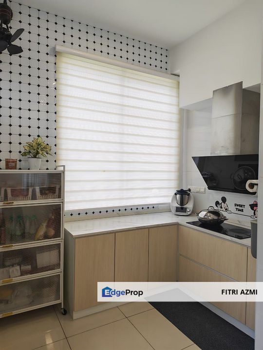 ECO MAJESTIC @ SEMENYIH | 2 STOREY TERRACE HOUSE | END LOT | RENOVATED | 24HRS SECURITY , Selangor, Semenyih