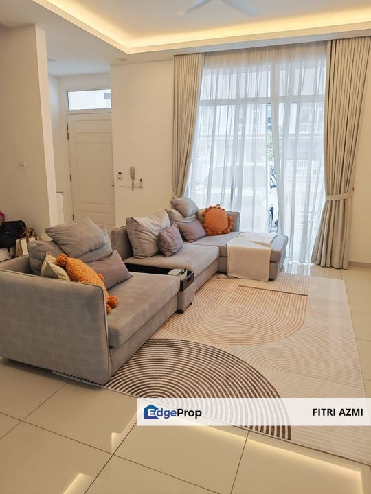 ECO MAJESTIC @ SEMENYIH | 2 STOREY TERRACE HOUSE | END LOT | RENOVATED | 24HRS SECURITY , Selangor, Semenyih
