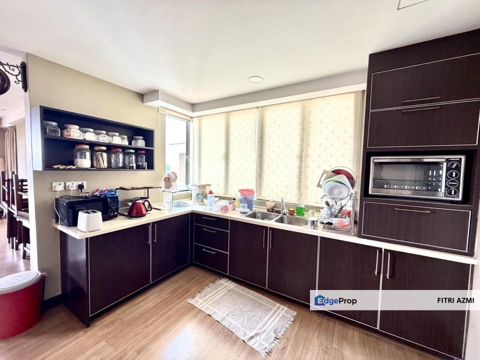 PUTERI PALMA CONDOMINIUM @ PUTRAJAYA | CORNER LOT UNIT | 24HRS SECURITY | BELOW MARKET , Selangor, Putrajaya