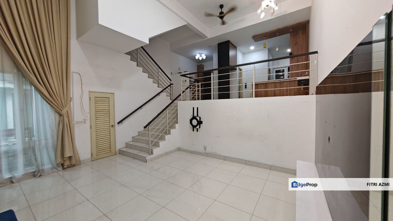 TIARA SOUTH @ SEMENYIH | 3 STOREY SUPERLINK HOUSE | BELOW MARKET VALUE | FREEHOLD | HUGE & MODERN , Selangor, Semenyih