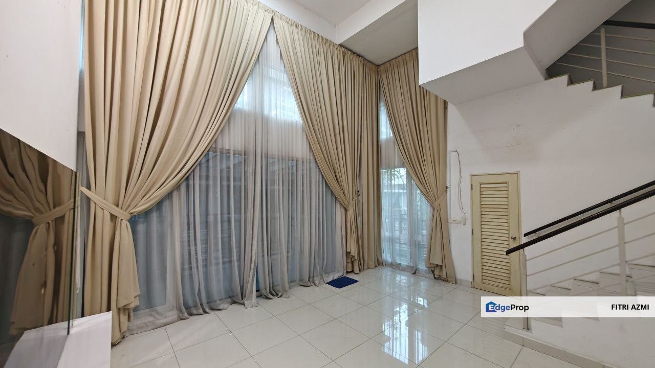 TIARA SOUTH @ SEMENYIH | 3 STOREY SUPERLINK HOUSE | BELOW MARKET VALUE | FREEHOLD | HUGE & MODERN , Selangor, Semenyih