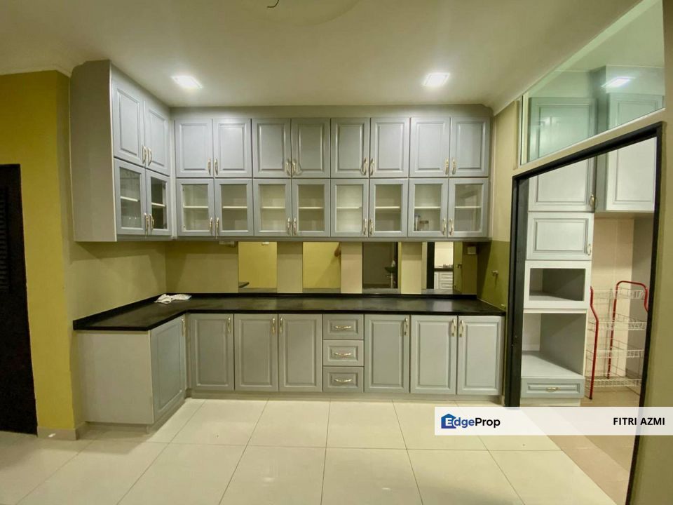 BANGI AVENUE SEKSYEN 1 @ KAJANG | DOUBLE STOREY HOUSE | RENOVATED & EXTENDED | FREEHOLD , Selangor, Bangi