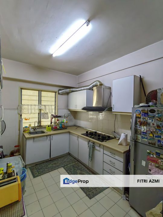 SRI DAHLIA APARTMENT @ KAJANG | BELOW MARKET | FREEHOLD | 24HRS SECURITY, Selangor, Kajang