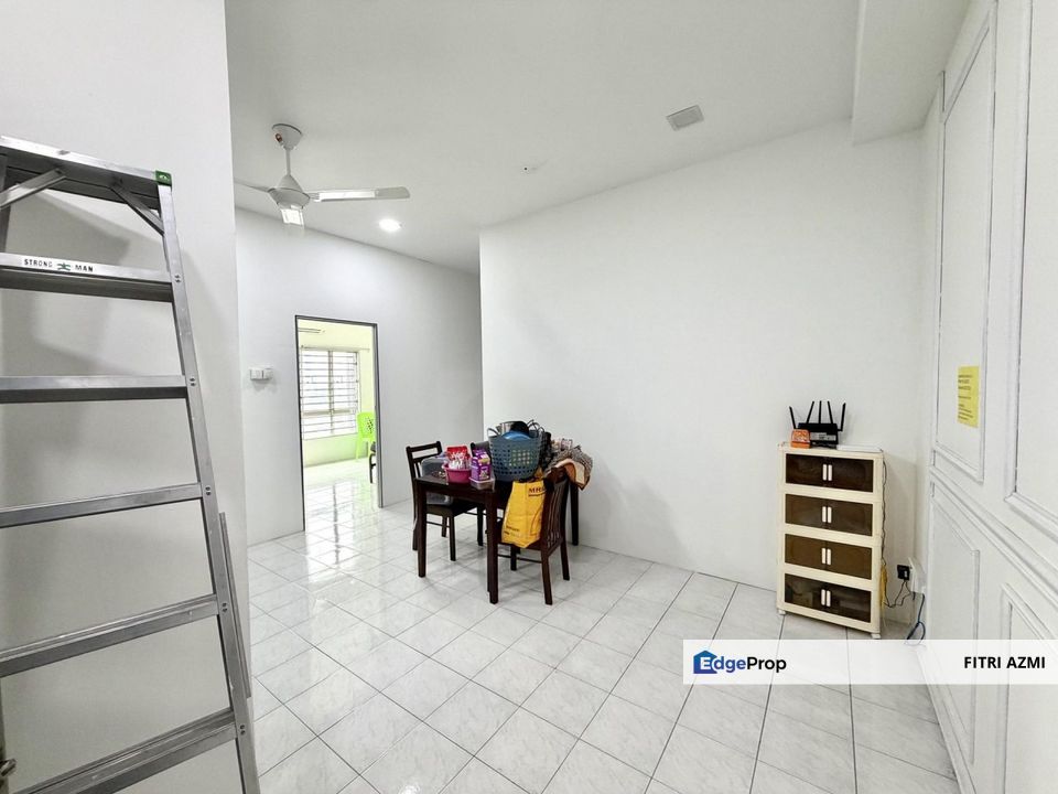 VILLA TROPIKA APARTMENT @ SUNGAI TANGKAS KAJANG | CORNER UNIT | BELOW MARKET | PARTLY FURNISHED , Selangor, Kajang