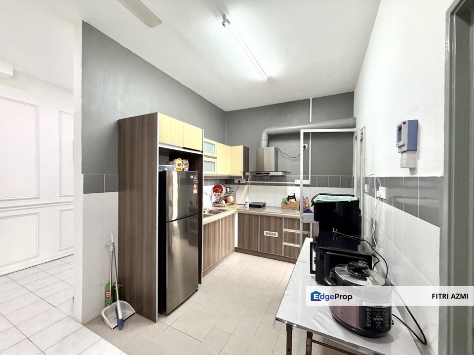 VILLA TROPIKA APARTMENT @ SUNGAI TANGKAS KAJANG | CORNER UNIT | BELOW MARKET | PARTLY FURNISHED , Selangor, Kajang