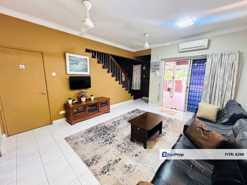 TAMAN PUCHONG UTAMA @ PUCHONG | DOUBLE STOREY TERRACE | FREEHOLD | FACING OPEN | EXTENDED KITCHEN, Selangor, Puchong