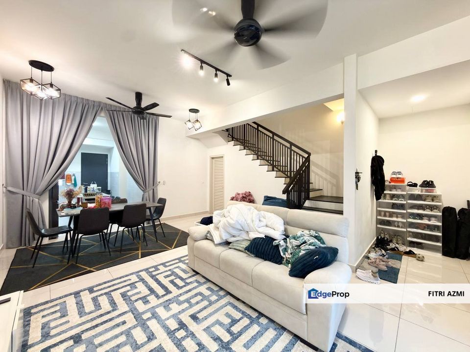 KOTA SERIEMAS @ NILAI | DOUBLE STOREY TERRACE | FREEHOLD | FULLY FURNISHED | RENOVATED , Negeri Sembilan, Nilai