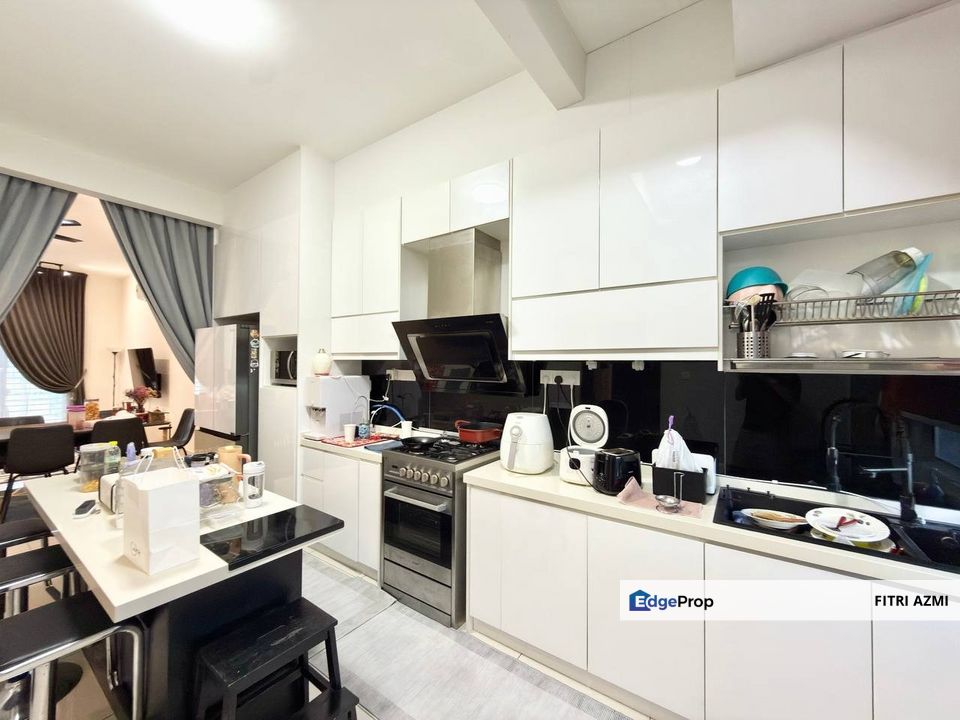 KOTA SERIEMAS @ NILAI | DOUBLE STOREY TERRACE | FREEHOLD | FULLY FURNISHED | RENOVATED , Negeri Sembilan, Nilai