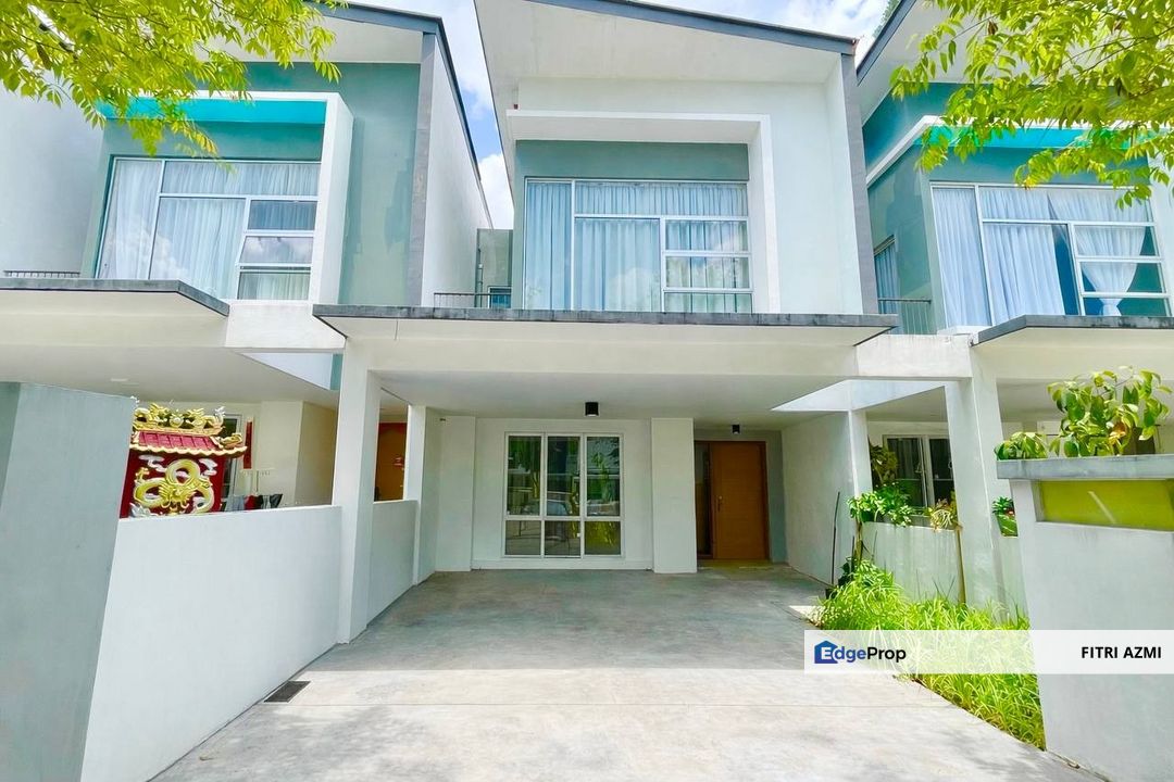 TROPICANA HEIGHTS @ KAJANG | DOUBLE STOREY TERRACE | FREEHOLD | RENOVATED & PARTLY FURNISHED | 24HRS SECURITY, Selangor, Kajang