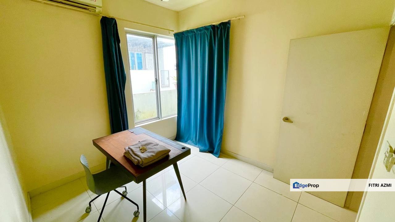 TROPICANA HEIGHTS @ KAJANG | DOUBLE STOREY TERRACE | FREEHOLD | RENOVATED & PARTLY FURNISHED | 24HRS SECURITY, Selangor, Kajang