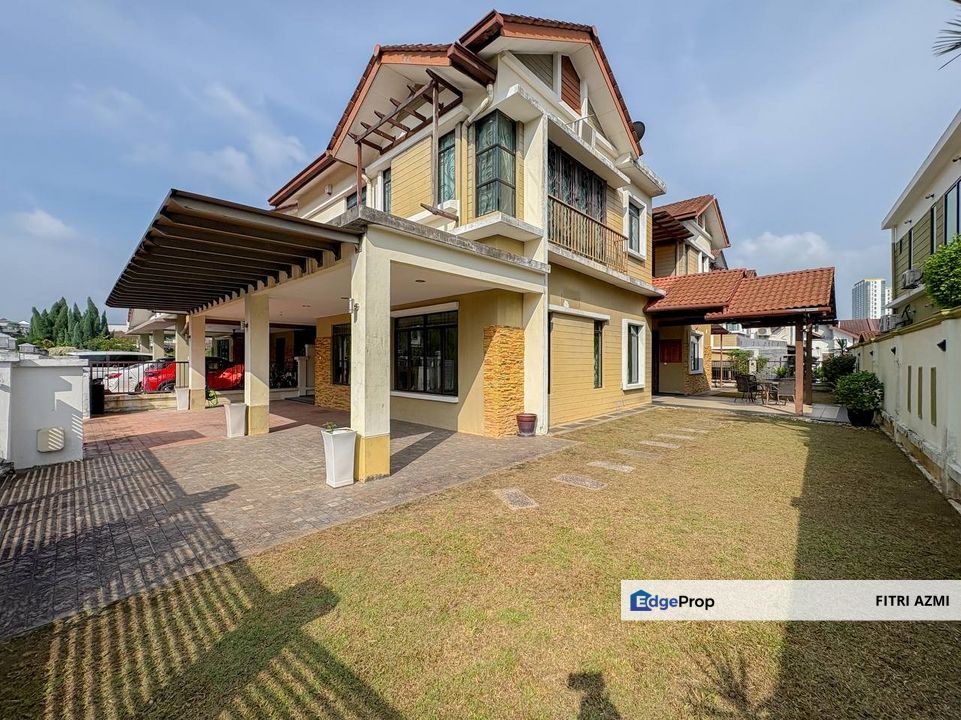 PUNCAK BANGI SEKSYEN 6 @ BANDAR BARU BANGI | 2.5 STOREY SEMI-D | GATED & GUARDED | 2 PARKING LOT, Selangor, Bangi