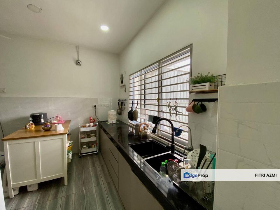 CLOVER HOMES JALAN SEMANGGI @ SEMENYIH | DOUBLE STOREY SUPERLINK HOUSE | END LOT | GATED & GUARDED, Selangor, Semenyih