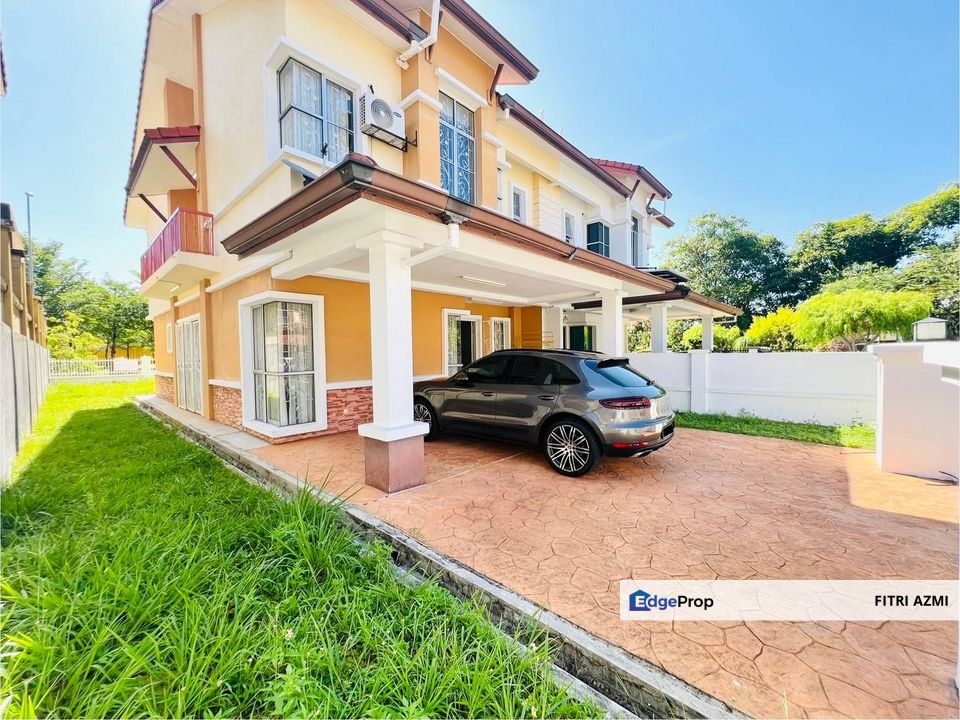 SAUJANA IMPIAN @ KAJANG | 2 STOREY SEMI-D | BIG EXTRA LAND | PARTLY FURNISHED | GATED & GUARDED, Selangor, Kajang