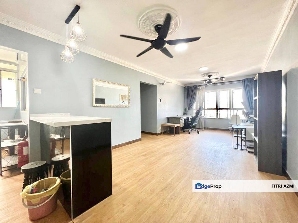 RESIDENSI SUTERA 7 @ TAMAN SUTERA KAJANG | FREEHOLD | RENOVATED | PARTIALLY FURNISHED , Selangor, Kajang