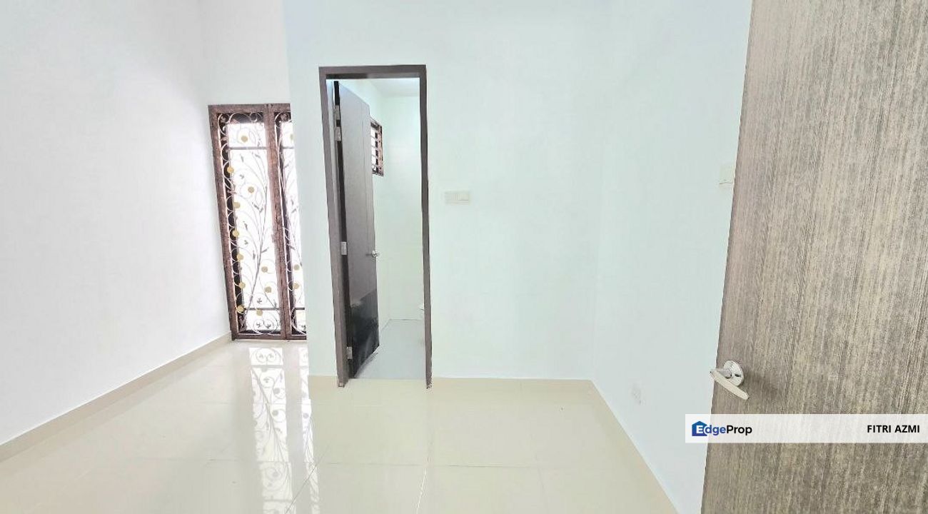 ALAM IMPIAN @ SHAH ALAM | SUPERLINK DOUBLE STOREY | GATED & GUARDED | REFURBISHED | FACING OPEN, Selangor, Shah Alam