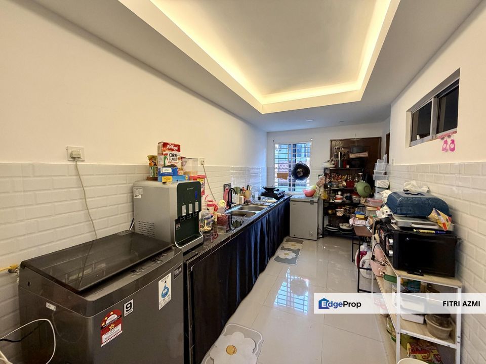 TAMAN KAJANG BARU @ KAJANG | SINGLE STOREY HOUSE | RENOVATED & EXTENDED | PARTLY FURNISHED, Selangor, Kajang