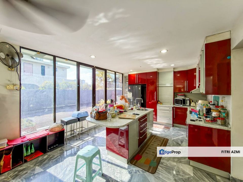 TAMAN KANAGAPURAM @ PETALING JAYA | BUNGALOW DOUBLE STOREY | FREEHOLD | PARTLY FURNISHED , Selangor, Petaling Jaya