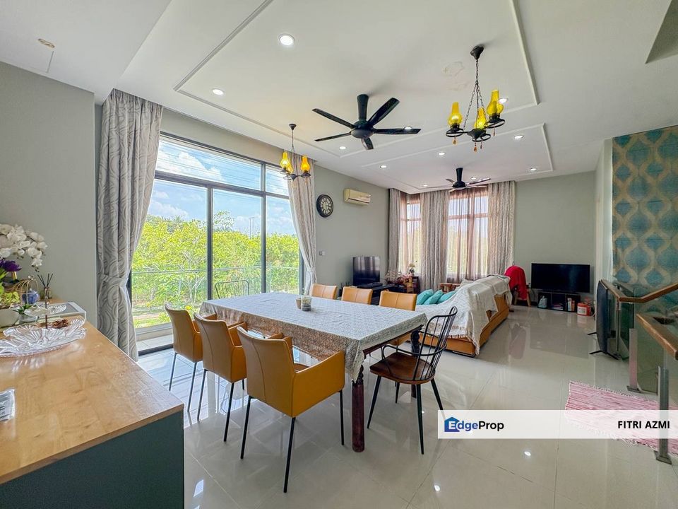 TAMAN EQUINE @ SERI KEMBANGAN | SEMI-D SUNWAY EASTWOOD | CORNER LOT | FULLY FURNISHED | GATED & GUARDED, Selangor, Seri Kembangan