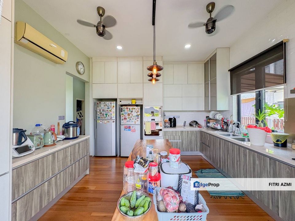 TAMAN EQUINE @ SERI KEMBANGAN | SEMI-D SUNWAY EASTWOOD | CORNER LOT | FULLY FURNISHED | GATED & GUARDED, Selangor, Seri Kembangan