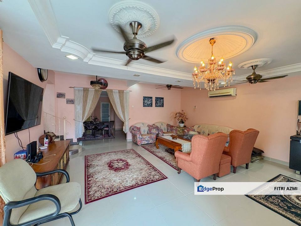 TAMAN EQUINE @ SERI KEMBANGAN | DOUBLE STOREY HOUSE | CORNER LOT | FULLY RENOVATED | GATED & GUARDED , Selangor, Seri Kembangan