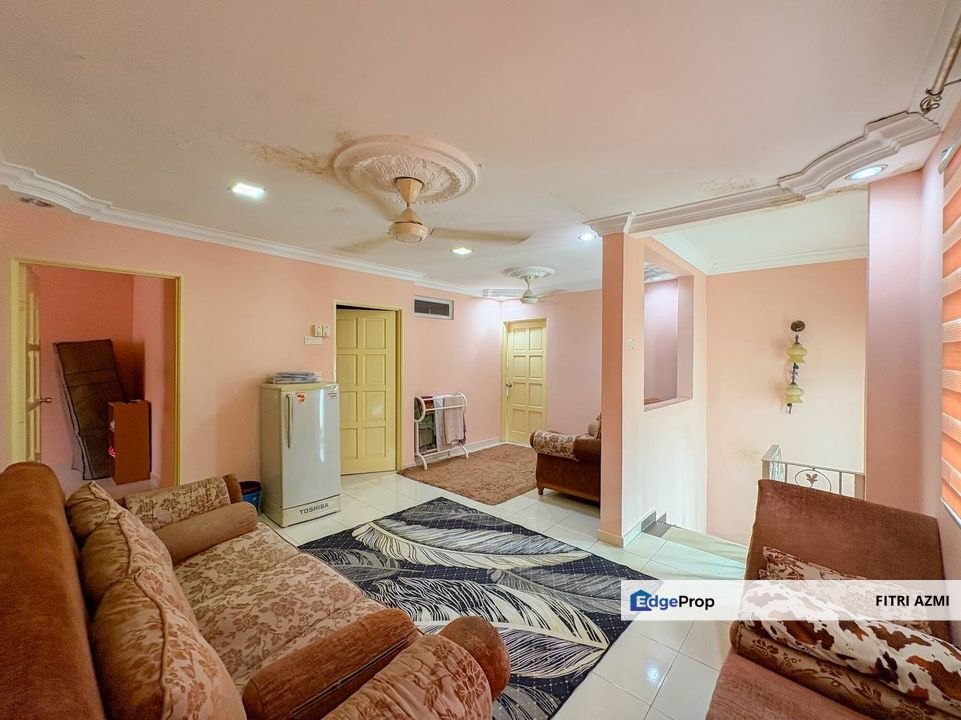 TAMAN EQUINE @ SERI KEMBANGAN | DOUBLE STOREY HOUSE | CORNER LOT | FULLY RENOVATED | GATED & GUARDED , Selangor, Seri Kembangan