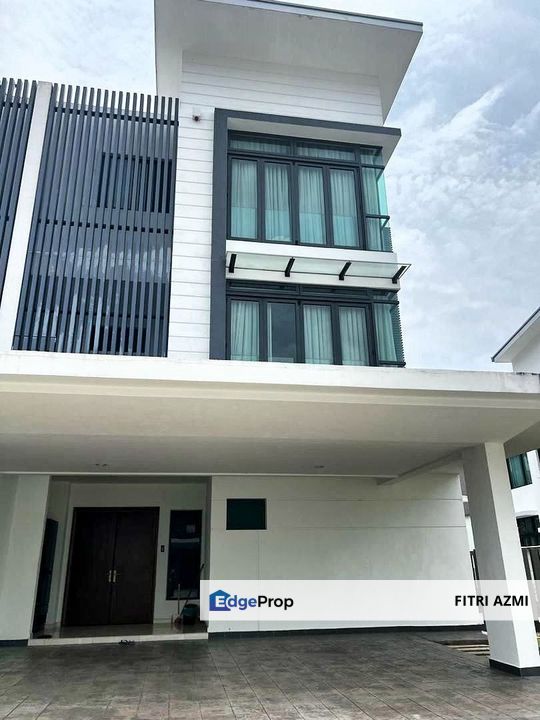 SEJATI RESIDENCES @ CYBERJAYA | 3 STOREY SEMI-D | FULLY FURNISHED | SPACIOUS CAR PARK | 24HRS SECURITY, Selangor, Cyberjaya