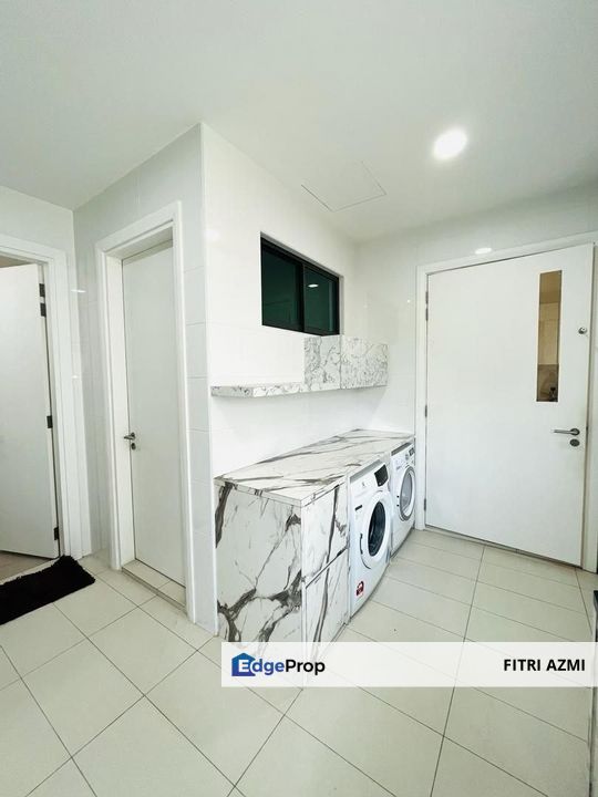 SEJATI RESIDENCES @ CYBERJAYA | 3 STOREY SEMI-D | FULLY FURNISHED | SPACIOUS CAR PARK | 24HRS SECURITY, Selangor, Cyberjaya