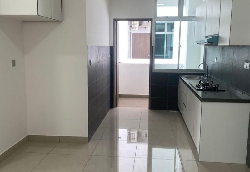 SKS Habitat Apartment, Larkin