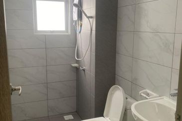 SKS Habitat Apartment, Larkin