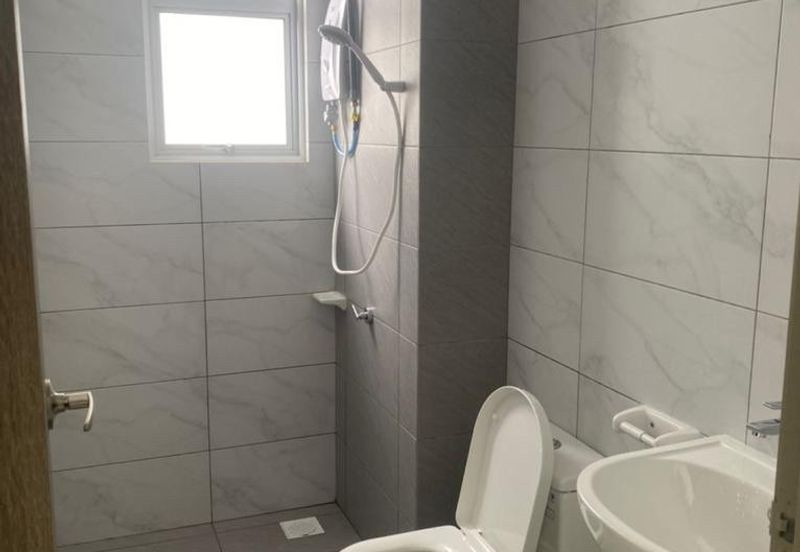 SKS Habitat Apartment, Larkin