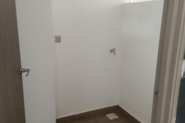 SKS Habitat Apartment, Larkin