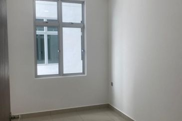 SKS Habitat Apartment, Larkin