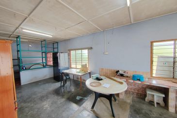 Taman Sri Pekan Nanas