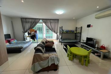 KSL D Esplanade, Taman Century