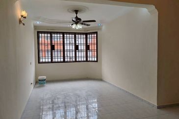 Sri Putra Apartments