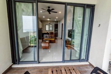 Baypoint @ Country Garden Danga Bay